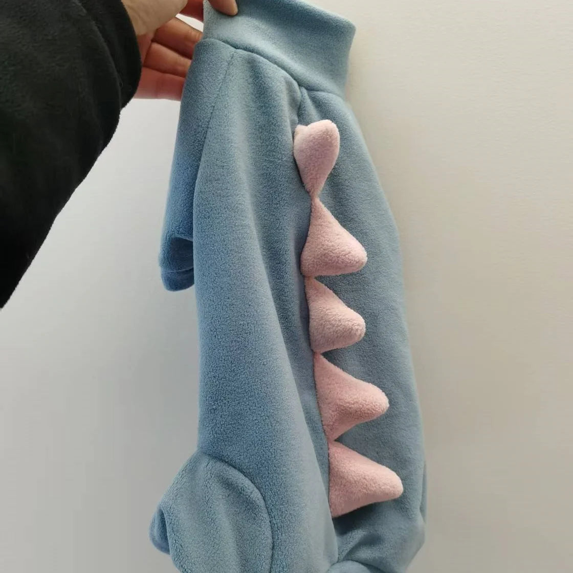 Dinosaur Shape Fleece Sweatshirt for Cats in Winter Cute Cartoon 4-legged Warm Purple Blue Coat for Sphynx Cat Soft Jumpsuit