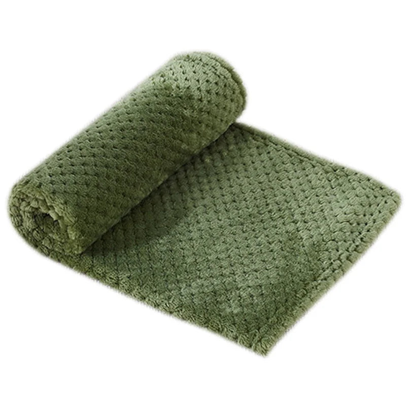 Soft Pet Blanket Plush Dog Sleeping Blanket Solid Color Washable Sofa Pad Portable Warm Cat Bed Blanket Home Carpet Pet Supplies